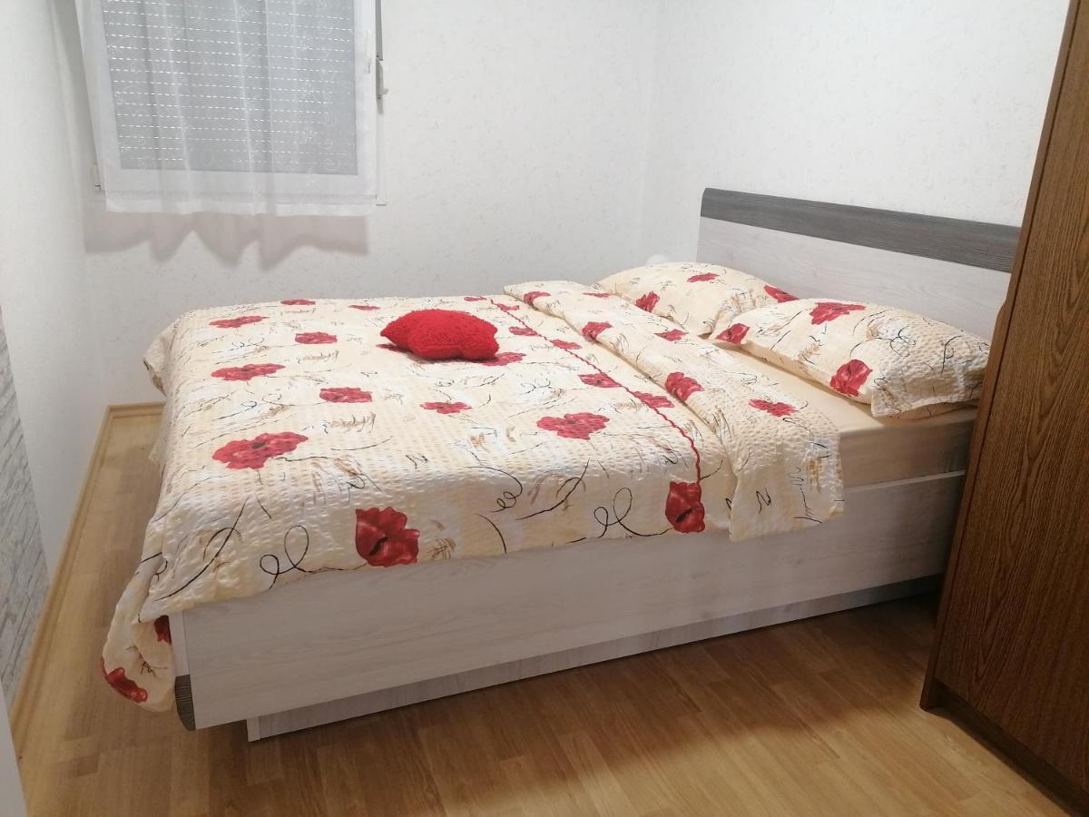 Srpenica Apartmaji Valter מראה חיצוני תמונה